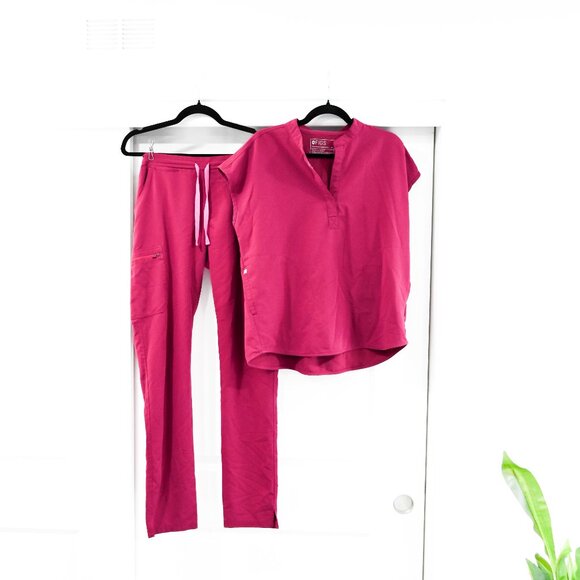 Figs Women's Pink Track Pants & Joggers - Picture 2 of 6